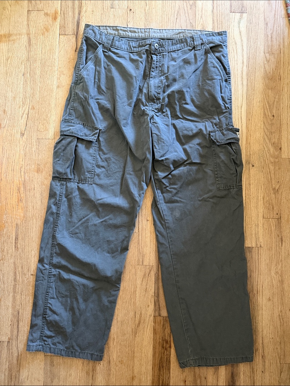 Wrangler Men's Gray Relaxed Fit Cargo Pants Utility Workwear 38x32